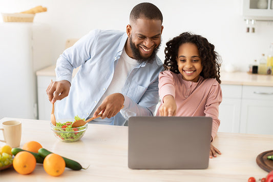 Children cook with Magda
